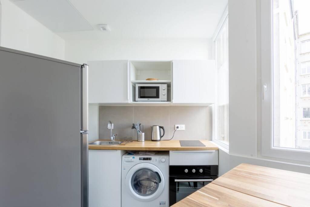 La Chambre Liberte 2, Sdb Privative Et Tv, Cuisine Salon Partages, Confort Et Hypercentre Brest Eksteriør billede